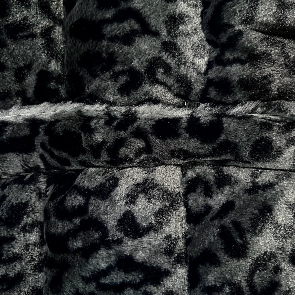SpiritHoods Slate Leopard Classic ULTRA SOFT Faux Fur Puffer Jacket Men's/Unisex - Picture 5 of 6